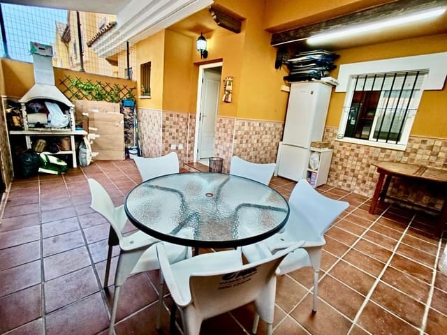 4 Zimmer Reihenhaus zu verkaufen in Alhaurín de la Torre mit Garage - 360.000 € (Ref: 10133567)
