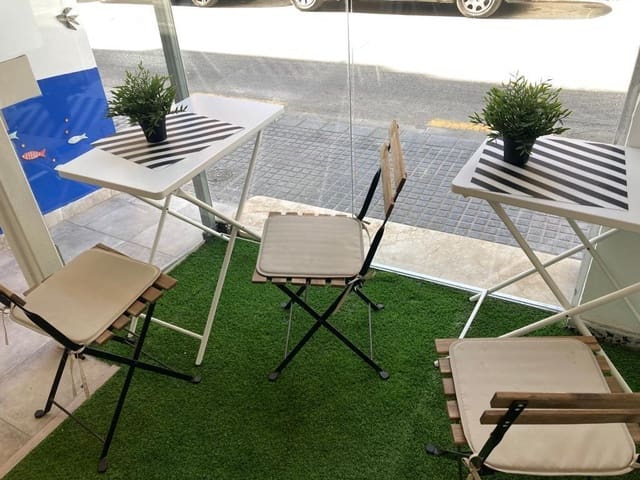 Hotel de 4 habitaciones en La Trinidad, Málaga ciudad en venta - 570.000 € (Ref: 10133569)