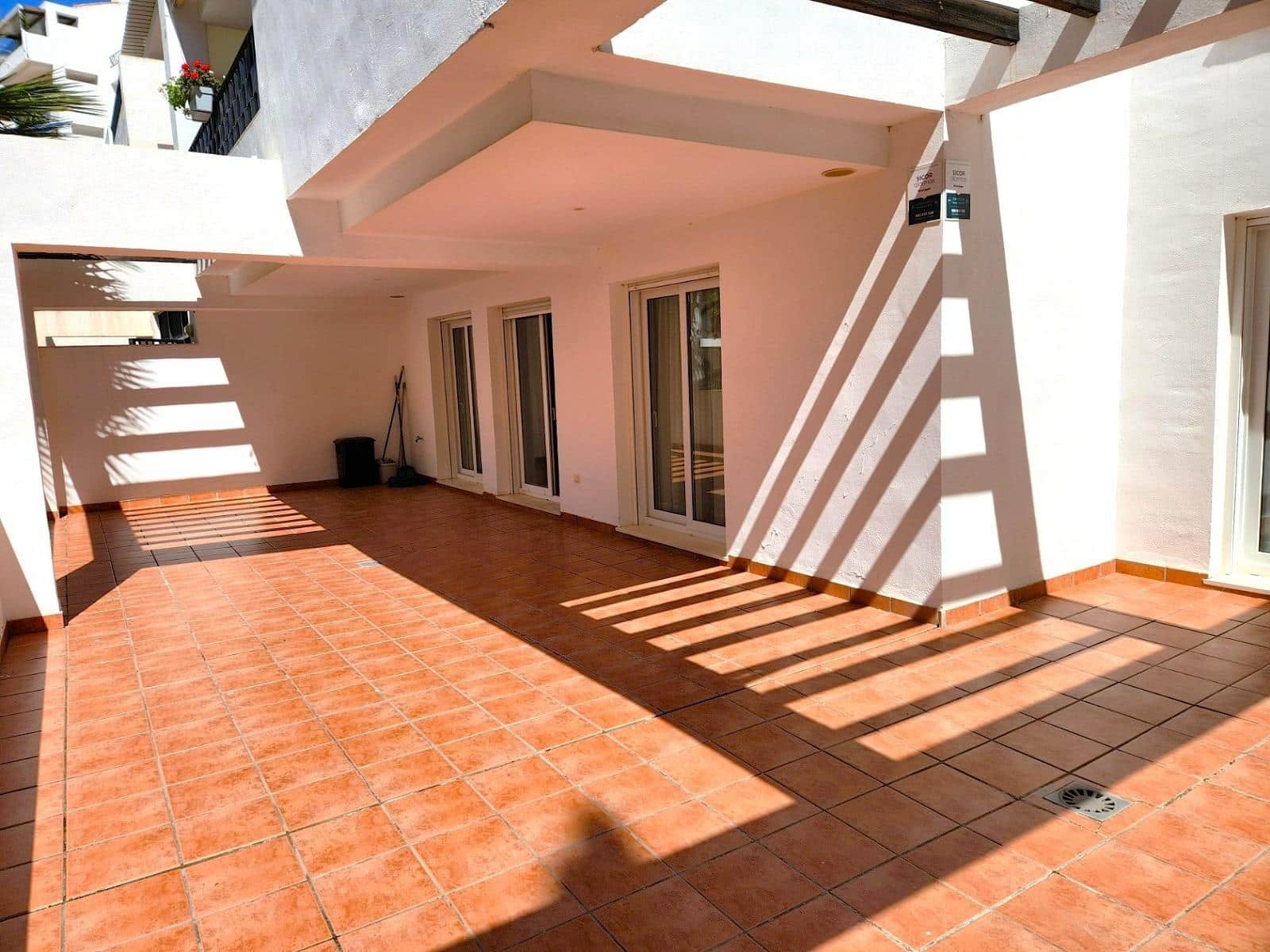 2 soveværelse Lejlighed til salg i Benalmadena med swimmingpool - € 423.000 (Ref: 10133570)
