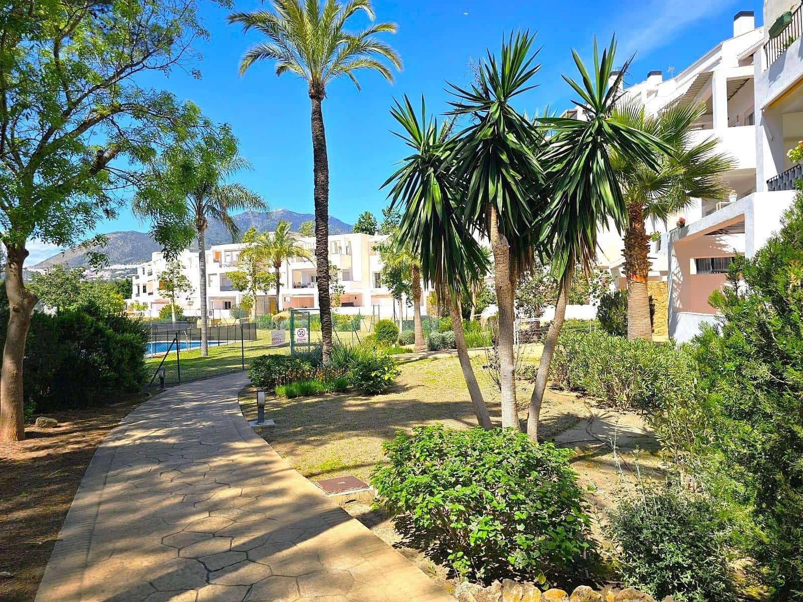 2 soveværelse Lejlighed til salg i Benalmadena med swimmingpool - € 423.000 (Ref: 10133570)