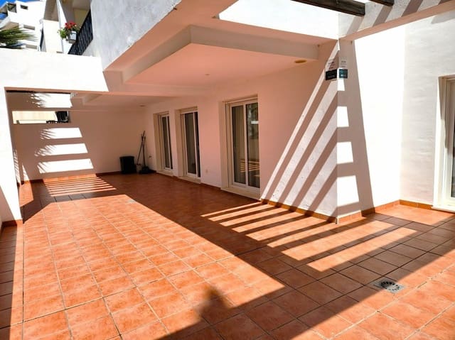2 soverom Leilighet til salgs i Benalmádena med svømmebasseng - € 423 000 (Ref: 10133570)