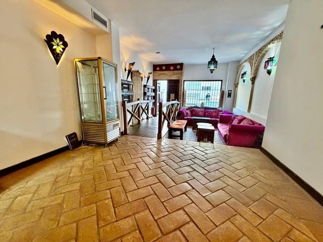 Negocio de 6 habitaciones en Arroyo de la Miel, Benalmádena en venta - 215.000 € (Ref: 10133572)