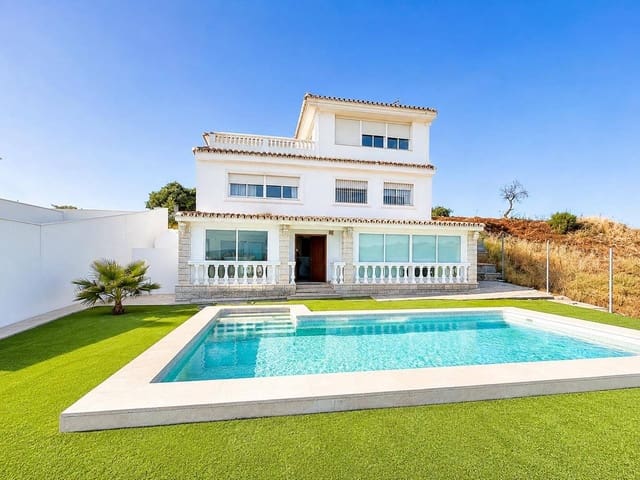 6 Zimmer Villa zu verkaufen in Alhaurín de la Torre mit Pool Garage - 749.000 € (Ref: 10133573)