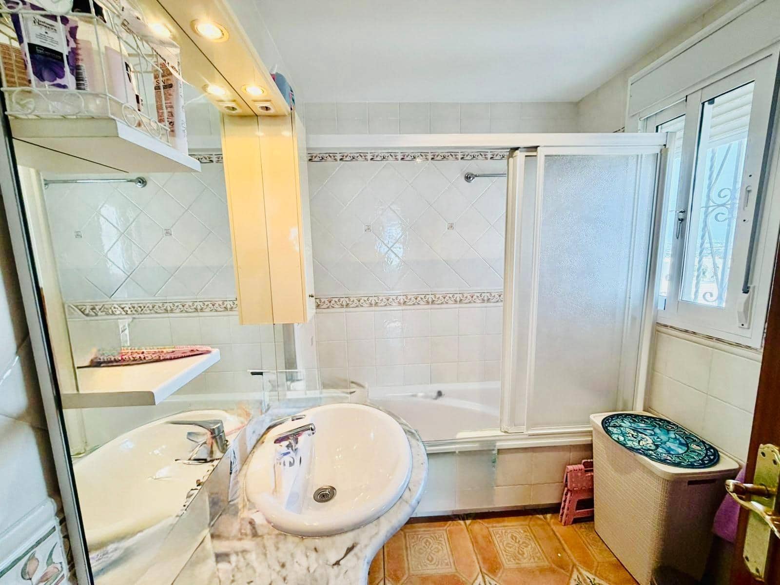 6 Zimmer Villa zu verkaufen in Alhaurin de la Torre mit Pool Garage - 749.000 € (Ref: 10133573)