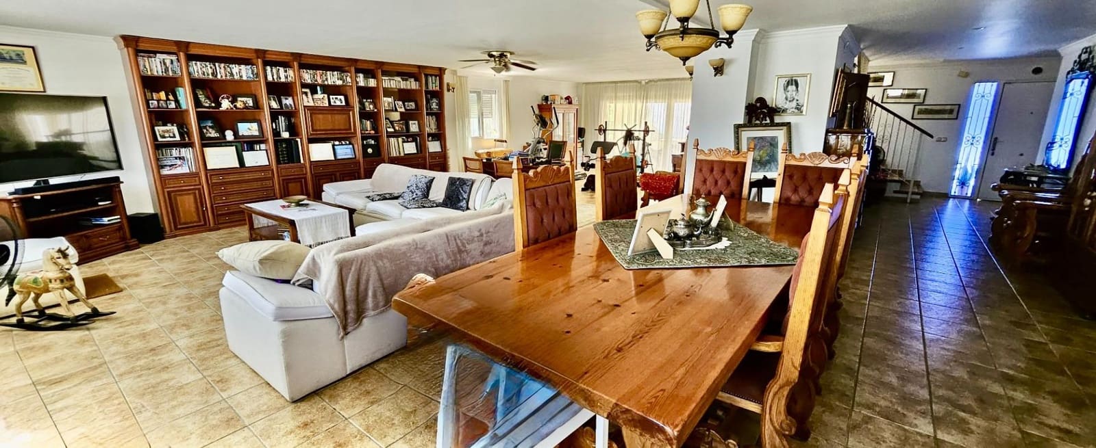 6 Zimmer Villa zu verkaufen in Alhaurin de la Torre mit Pool Garage - 749.000 € (Ref: 10133573)