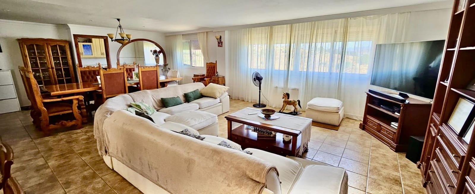 6 Zimmer Villa zu verkaufen in Alhaurin de la Torre mit Pool Garage - 749.000 € (Ref: 10133573)