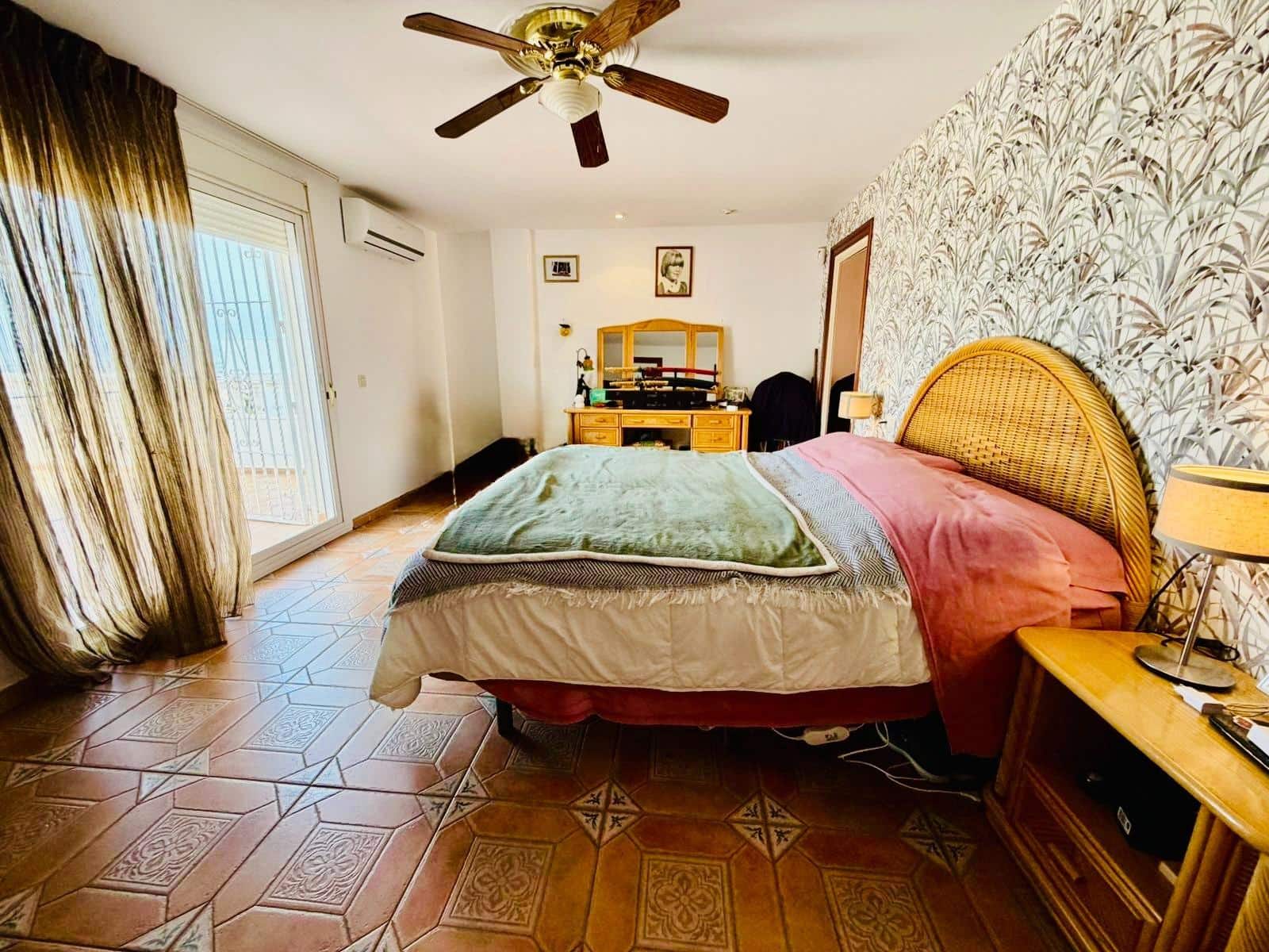 6 Zimmer Villa zu verkaufen in Alhaurin de la Torre mit Pool Garage - 749.000 € (Ref: 10133573)
