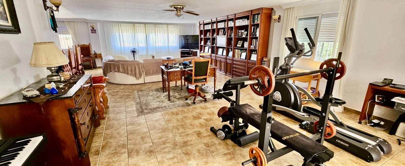 6 Zimmer Villa zu verkaufen in Alhaurin de la Torre mit Pool Garage - 749.000 € (Ref: 10133573)