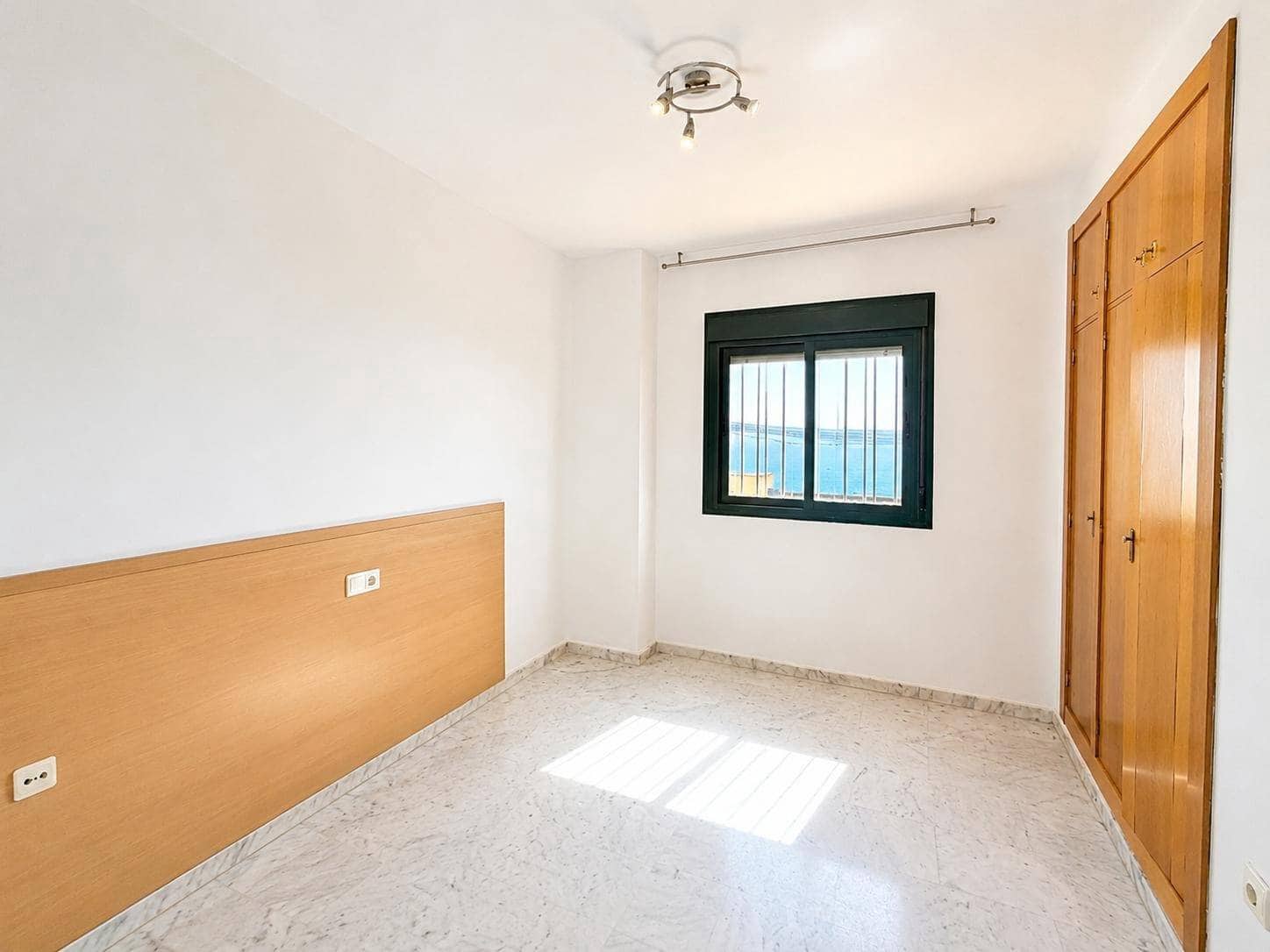 3 soveværelse Lejlighed til salg i Torrequebrada med swimmingpool garage - € 499.000 (Ref: 10133580)