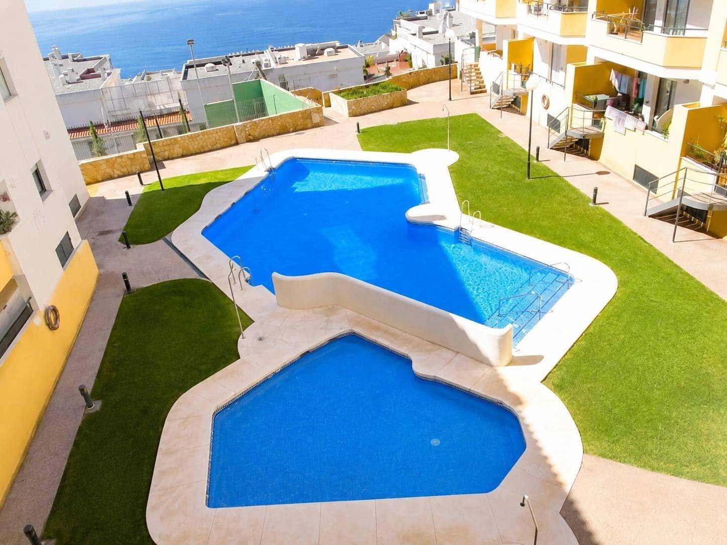 3 soveværelse Lejlighed til salg i Torrequebrada med swimmingpool garage - € 499.000 (Ref: 10133580)