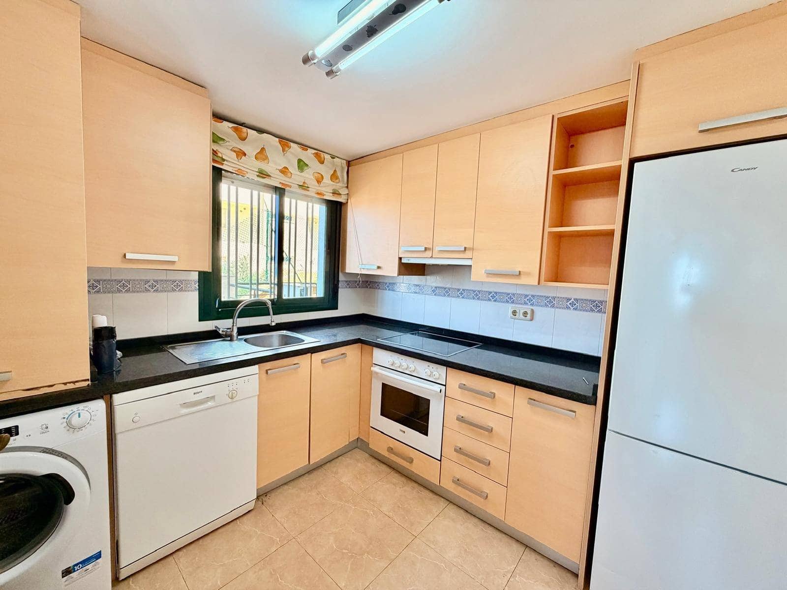 3 soveværelse Lejlighed til salg i Torrequebrada med swimmingpool garage - € 499.000 (Ref: 10133580)
