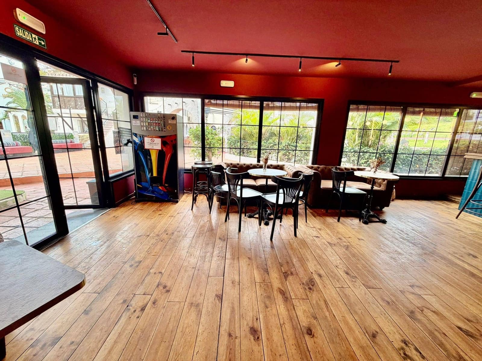 4 bedroom Commercial for sale in Arroyo de la Miel with garage - € 75,000 (Ref: 10133581)