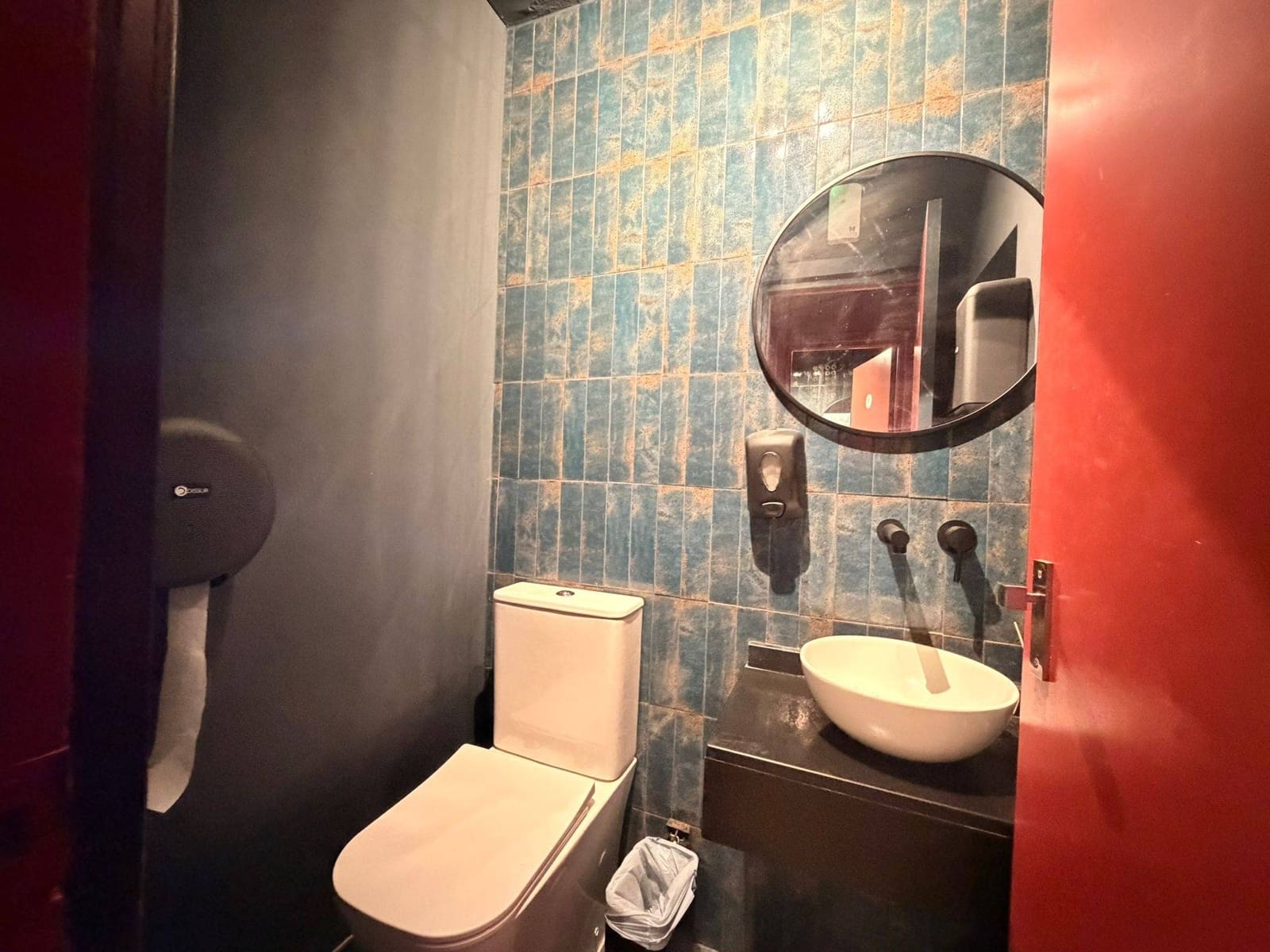 4 bedroom Commercial for sale in Arroyo de la Miel with garage - € 75,000 (Ref: 10133581)