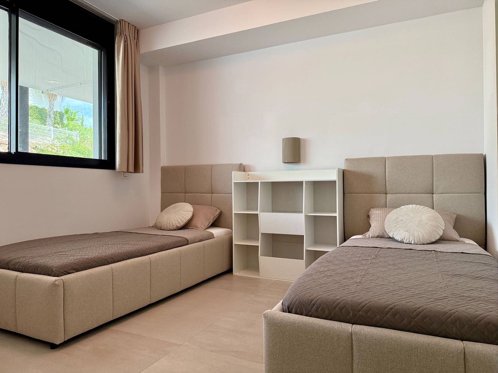2 sypialnia Apartament na sprzedaż w Carvajal z basenem garażem - 994 000 € (Ref: 10139941)
