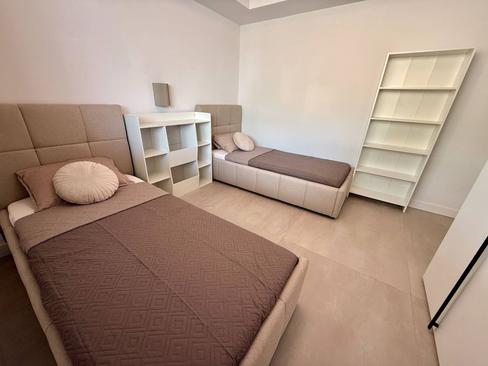 2 bedroom Apartment for sale in Carvajal with pool garage - € 945,000 (Ref: 10139941)