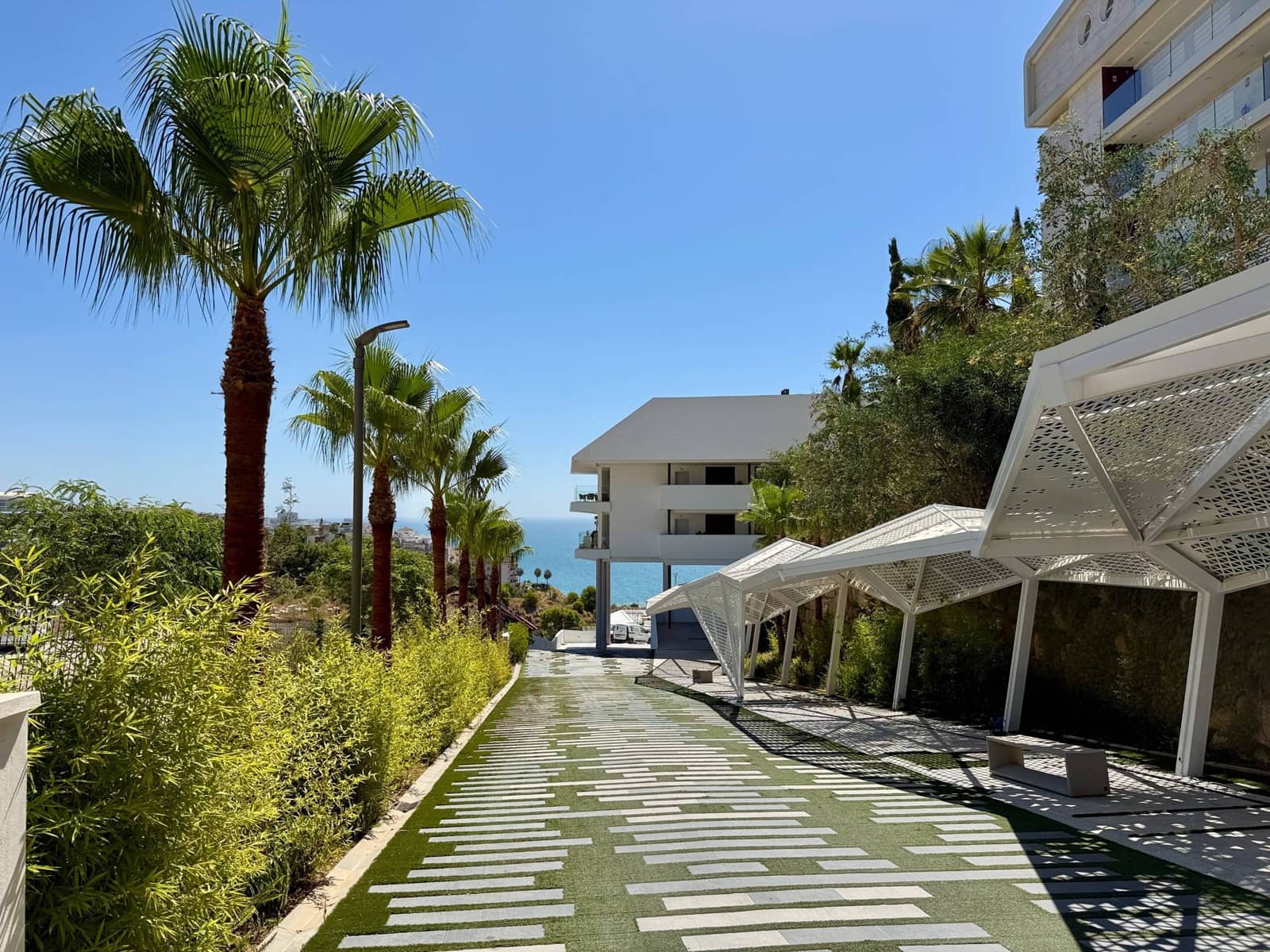 2 bedroom Apartment for sale in Carvajal with pool garage - € 945,000 (Ref: 10139941)