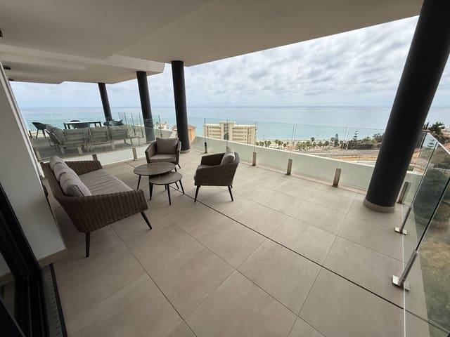 2 soveværelse Lejlighed til salg i Carvajal, Fuengirola med swimmingpool garage - € 695.000 (Ref: 10139942)