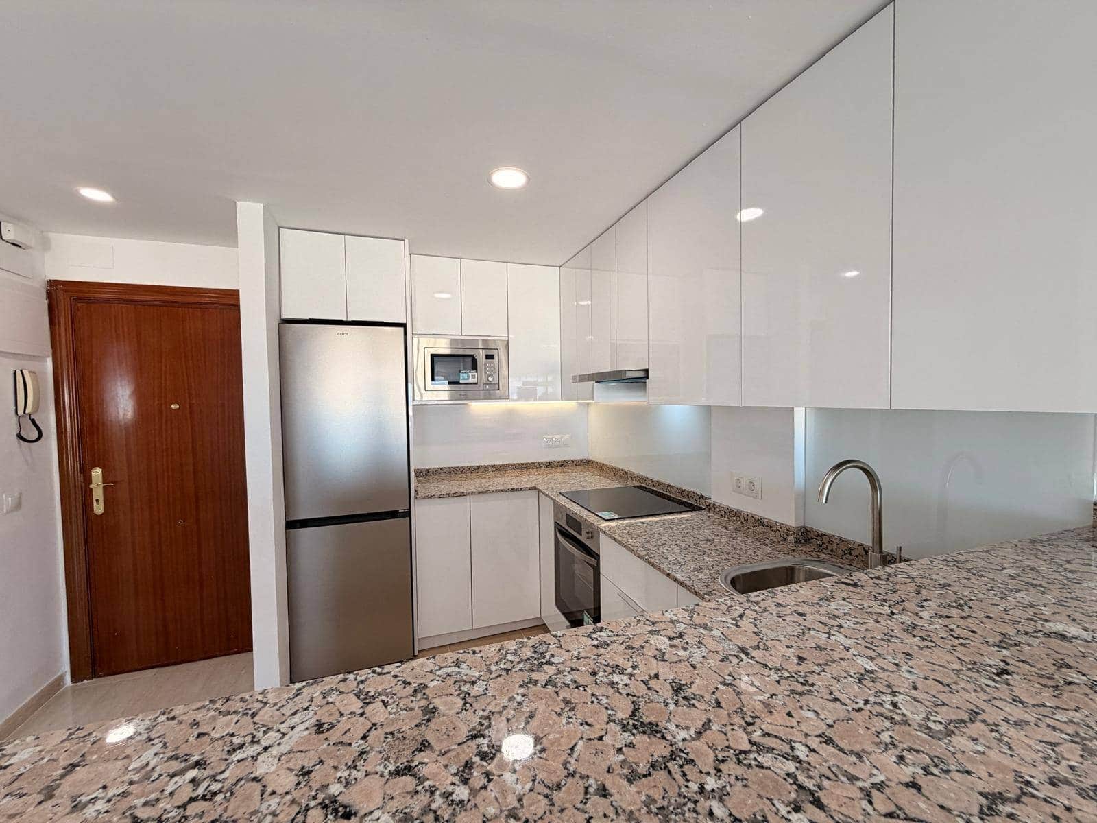 Appartement de 1 chambre à louer à Benalmadena Costa avec piscine - 1 100 € (Ref: 10155469)