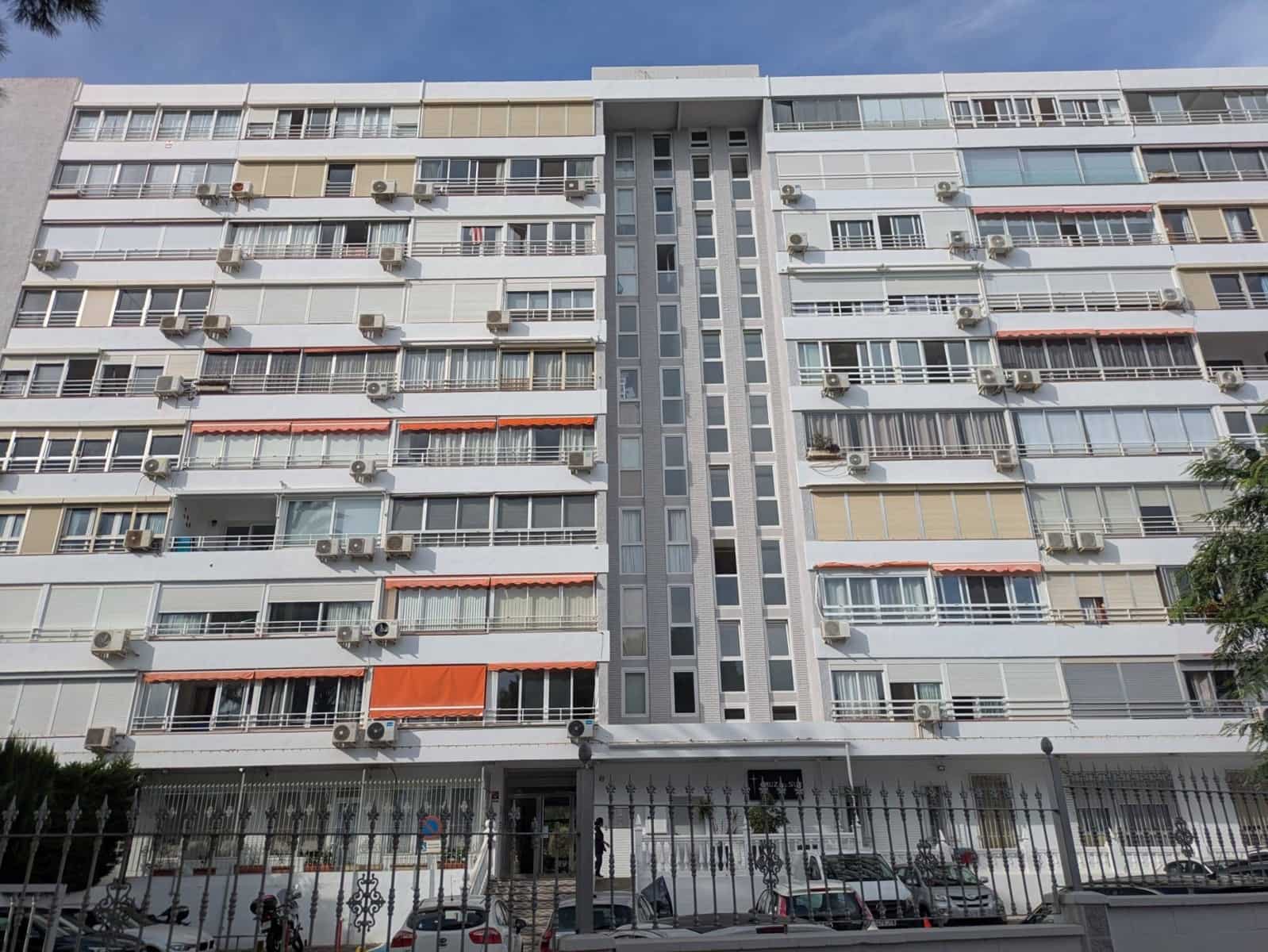 Appartement de 1 chambre à louer à Benalmadena Costa avec piscine - 1 100 € (Ref: 10155469)