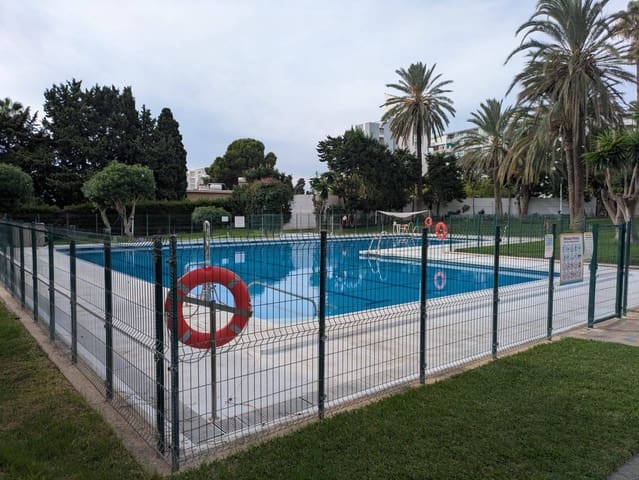 1 Zimmer Apartment zu vermieten in Benalmadena Costa, Benalmádena mit Pool Garage - 1.100 € (Ref: 10155469)