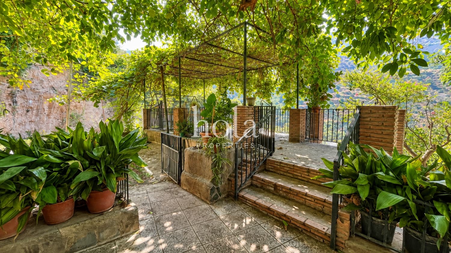 2 slaapkamer Finca/Landhuis te koop in Lanjaron - € 180.000 (Ref: 10029553)