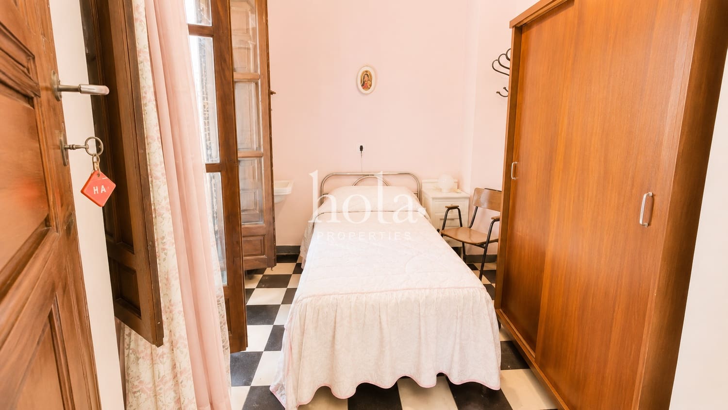 Casa de 13 habitaciones en Lanjarón en venta - 150.000 € (Ref: 10060845)