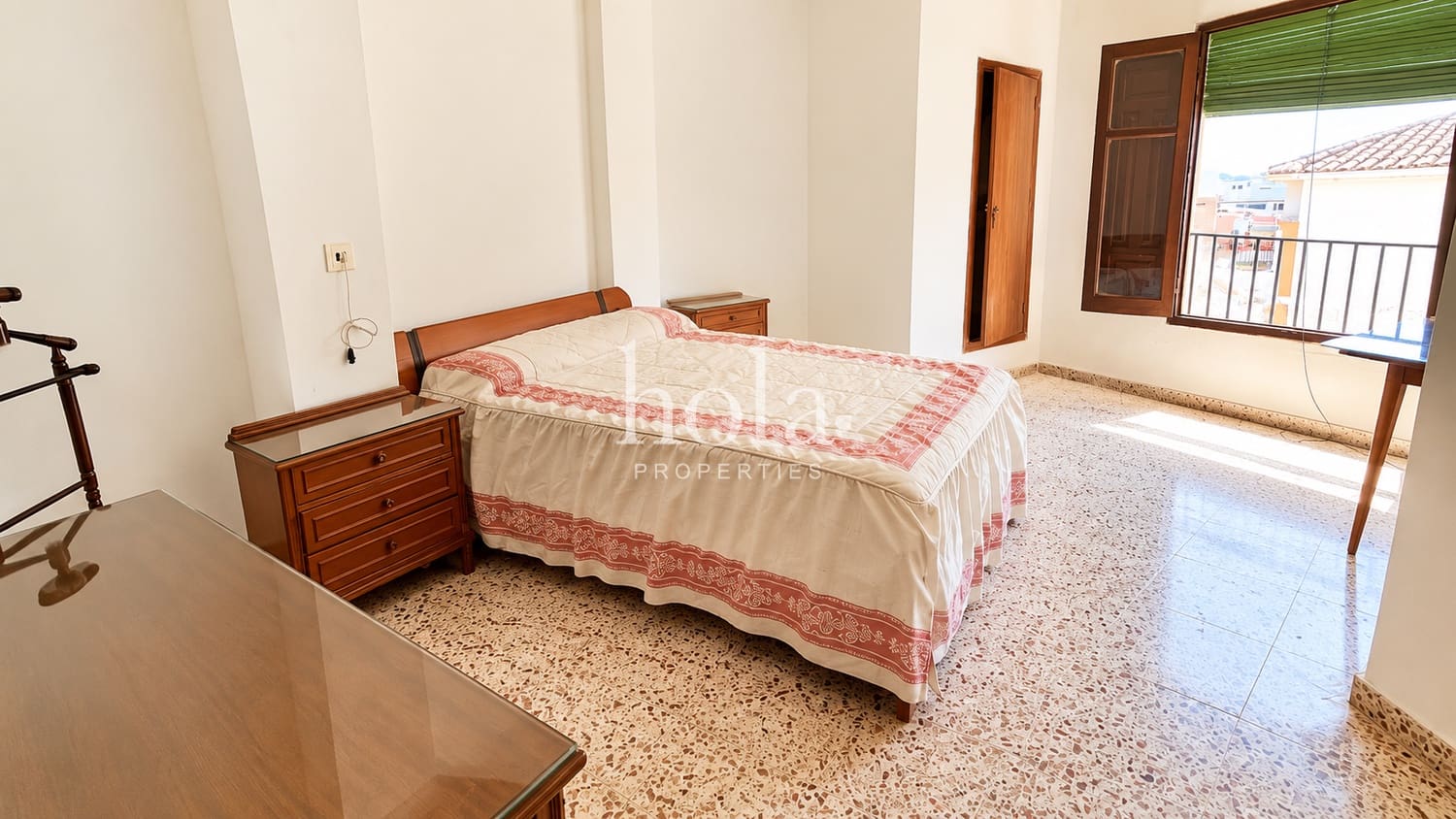 Casa de 13 habitaciones en Lanjarón en venta - 150.000 € (Ref: 10060845)