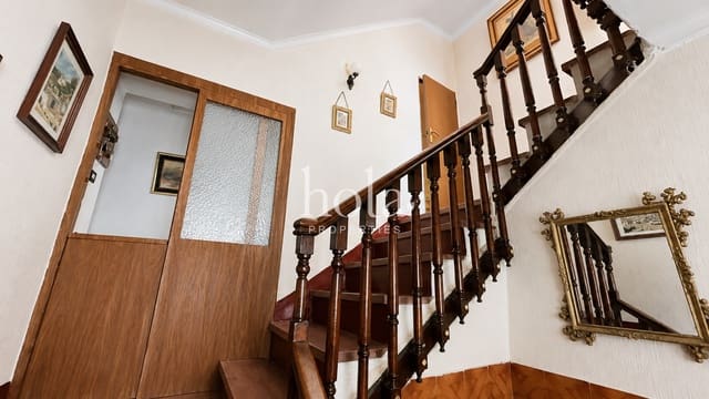 13 soverom Hus til salgs i Lanjarón - € 150 000 (Ref: 10060845)