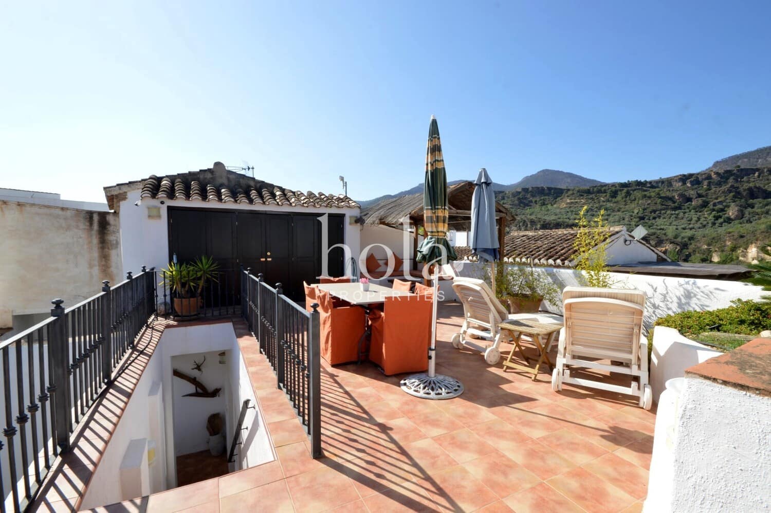 3 soveværelse Byhus til salg i Albunuelas med swimmingpool - € 260.000 (Ref: 7679896)