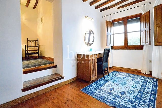 3 bedroom Townhouse for sale in Albuñuelas with pool - € 260,000 (Ref: 7679896)