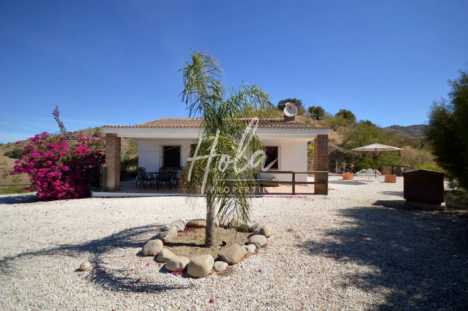 2 bedroom Townhouse for sale in Alora with pool € 145,000 (Ref 7794779)