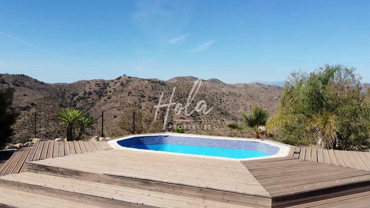 2 bedroom Townhouse for sale in Alora with pool € 145,000 (Ref 7794779)