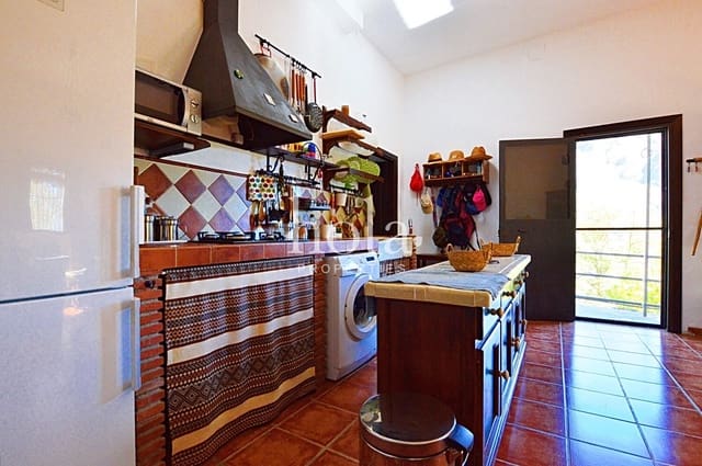 3 bedroom Finca/Country House for sale in Lanjarón with garage - € 200,000 (Ref: 7965486)