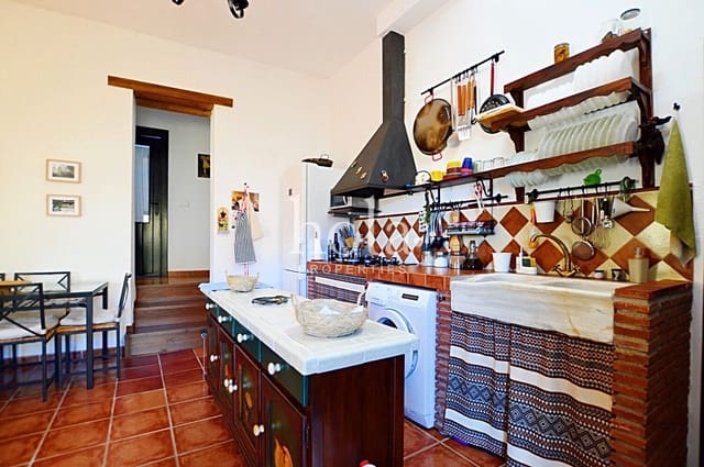 3 bedroom Finca/Country House for sale in Lanjarón with garage - € 200,000 (Ref: 7965486)