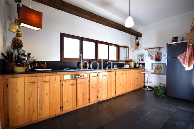 3 bedroom Finca/Country House for sale in Válor with garage - € 190,000 (Ref: 7965487)