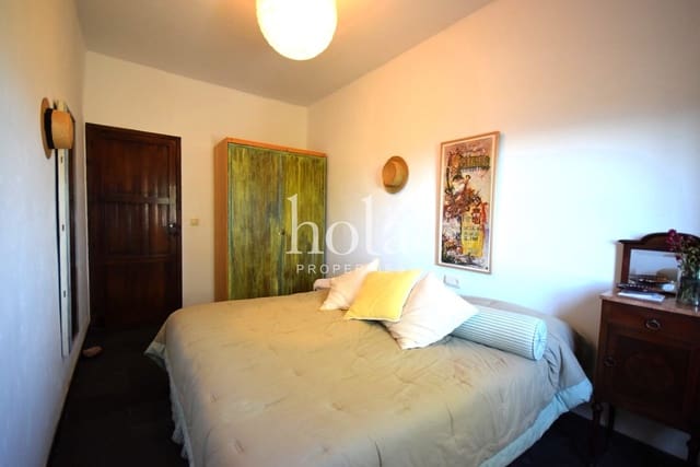 3 bedroom Finca/Country House for sale in Válor with garage - € 190,000 (Ref: 7965487)