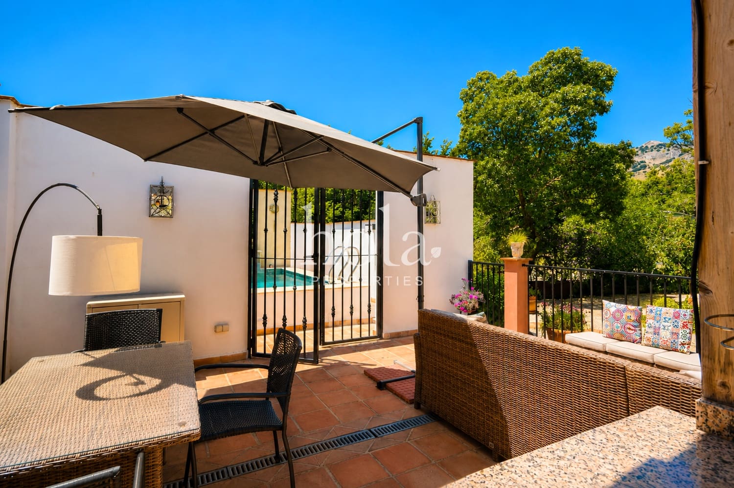 4 camera da letto Casa in vendita in Loja con piscina - 290.000 € (Rif: 8085144)