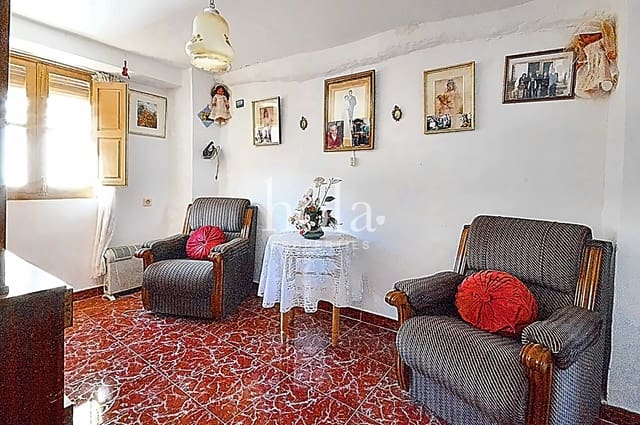 4 makuuhuone Omakotitalo myytävänä paikassa Pinos del Valle, El Pinar - 105 000 € (Ref: 8098401)