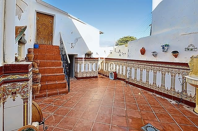 4 makuuhuone Omakotitalo myytävänä paikassa Pinos del Valle, El Pinar - 105 000 € (Ref: 8098401)