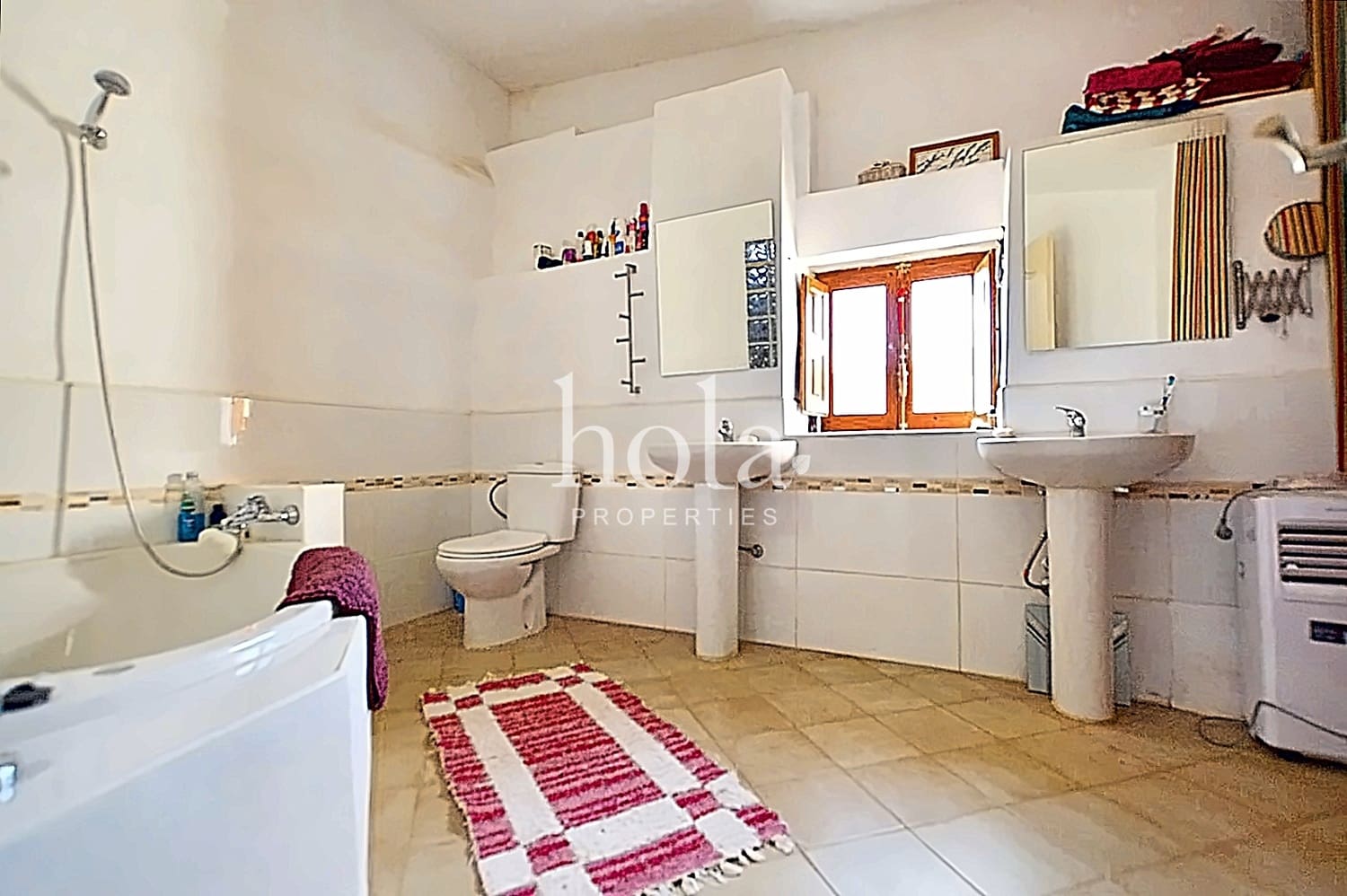 4 soveværelse Finca/Landehus til salg i Motril med swimmingpool garage - € 225.000 (Ref: 8101724)