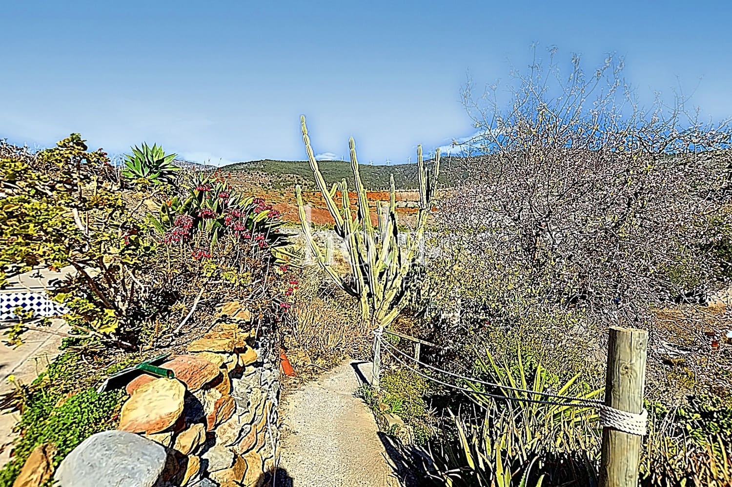 4 soveværelse Finca/Landehus til salg i Motril med swimmingpool garage - € 225.000 (Ref: 8101724)