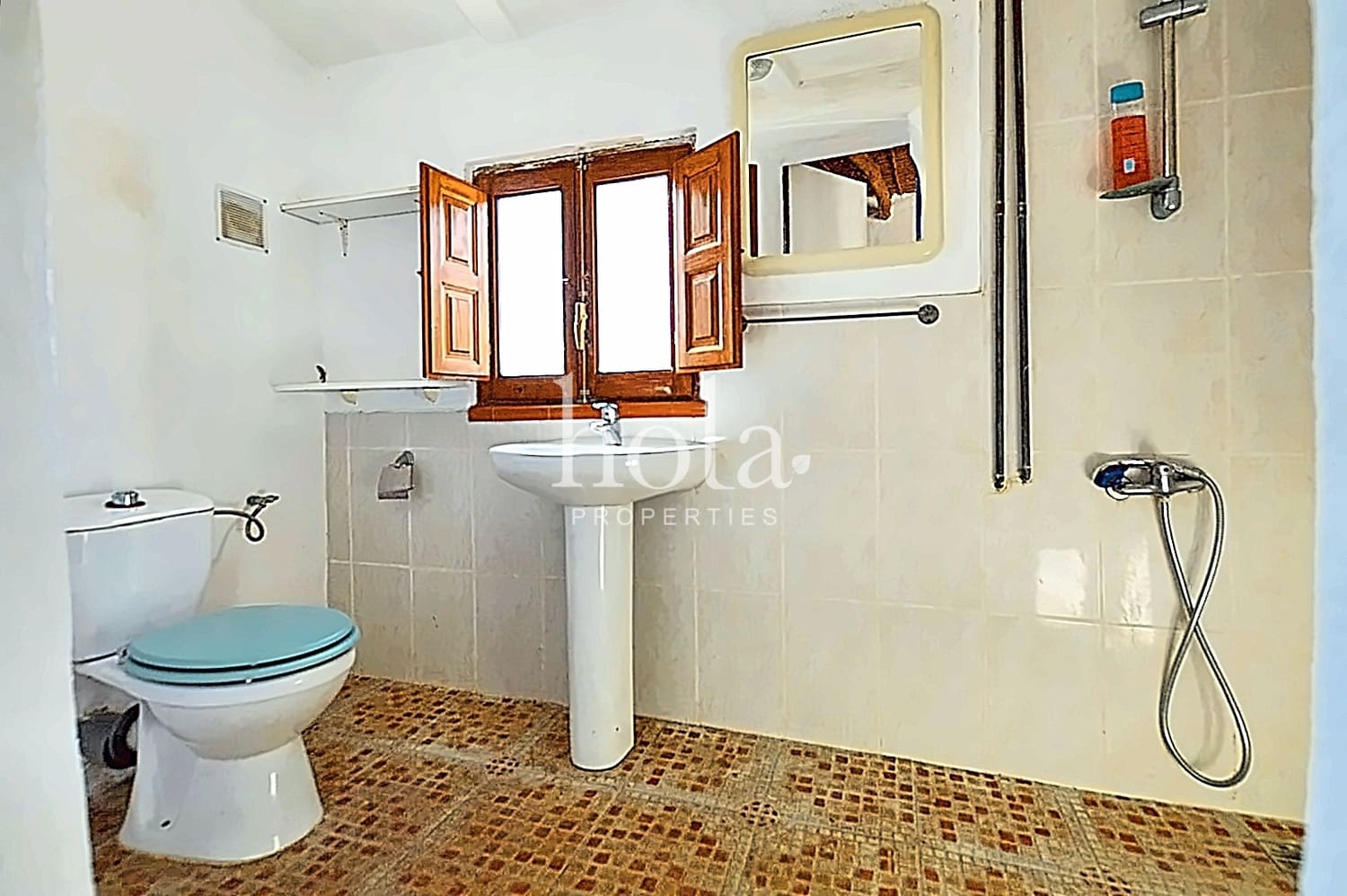 4 soveværelse Finca/Landehus til salg i Motril med swimmingpool garage - € 225.000 (Ref: 8101724)