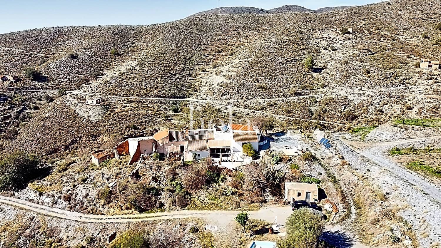 4 soveværelse Finca/Landehus til salg i Motril med swimmingpool garage - € 225.000 (Ref: 8101724)