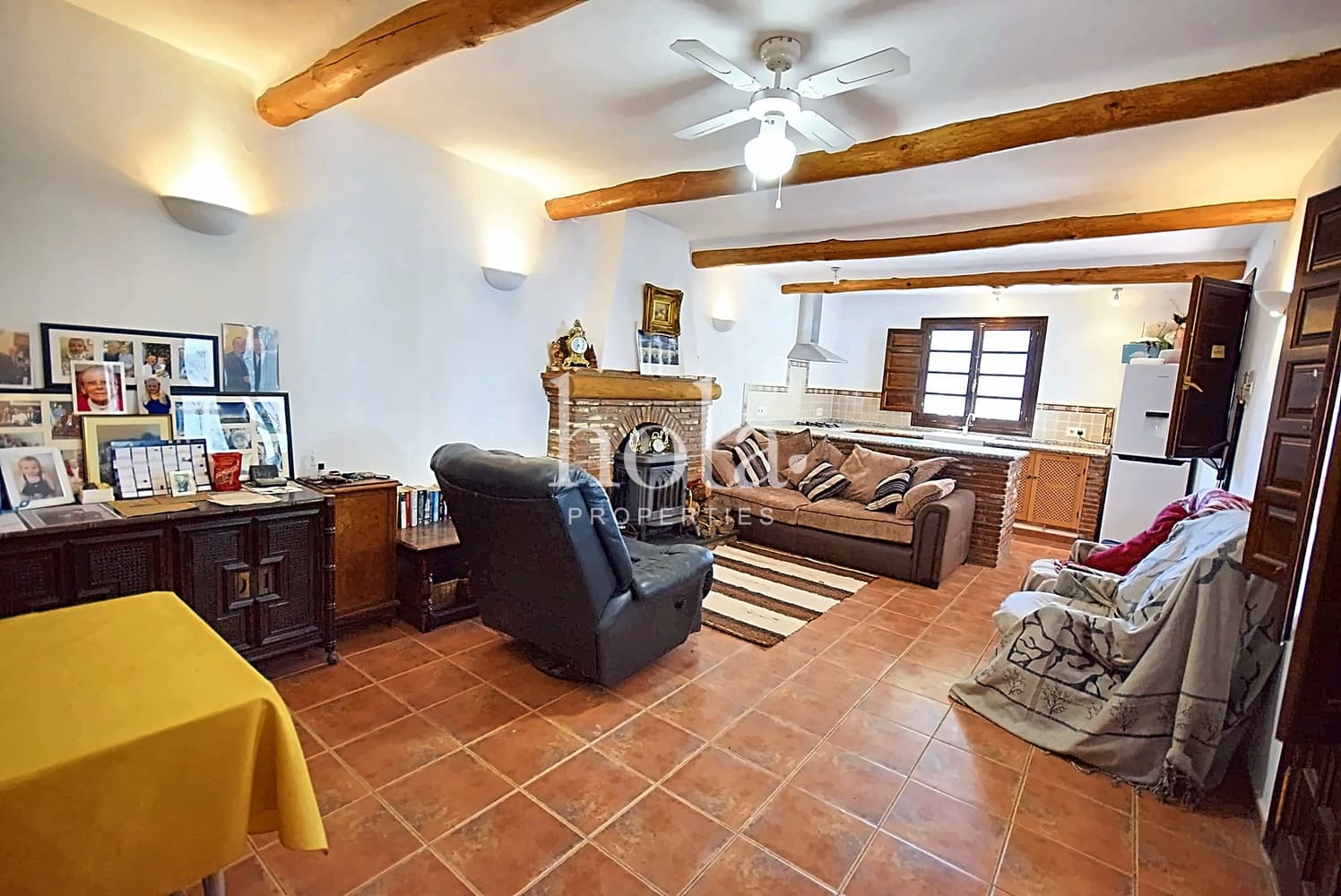 3 soveværelse Finca/Landehus til salg i Orgiva med swimmingpool - € 360.000 (Ref: 8353015)