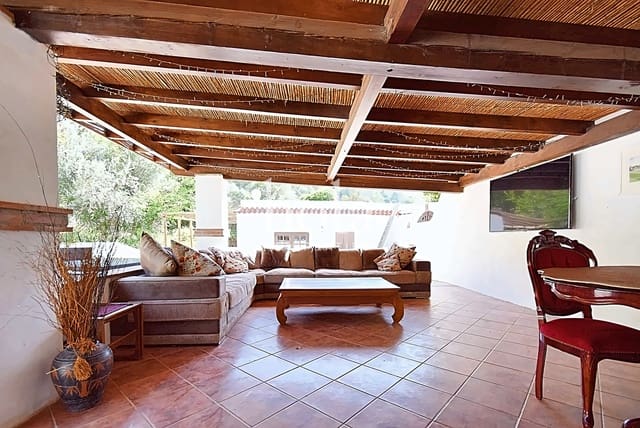 3 bedroom Finca/Country House for sale in Orgiva with pool - € 360,000 (Ref: 8353015)