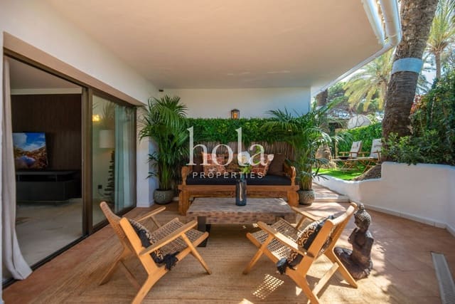 4 sypialnia Apartament na sprzedaż w Elviria, Marbella z basenem garażem - 960 000 € (Ref: 8364456)