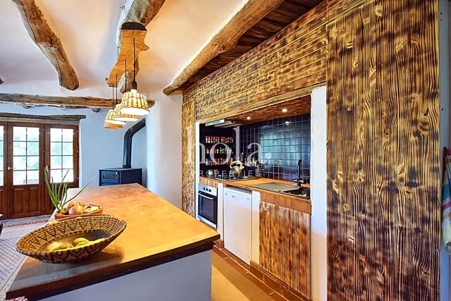 3 bedroom Finca/Country House for sale in Busquístar - € 180,000 (Ref: 8395654)