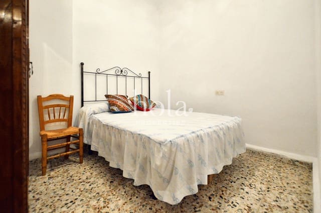 3 bedroom Apartment for sale in Lanjarón - € 50,000 (Ref: 8524674)