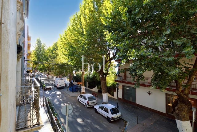 5 makuuhuone Omakotitalo myytävänä paikassa Lanjarón - 130 000 € (Ref: 8635078)