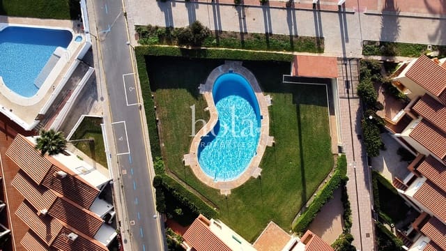 3 soveværelse Byhus til salg i Salobreña med swimmingpool garage - € 300.000 (Ref: 8703140)